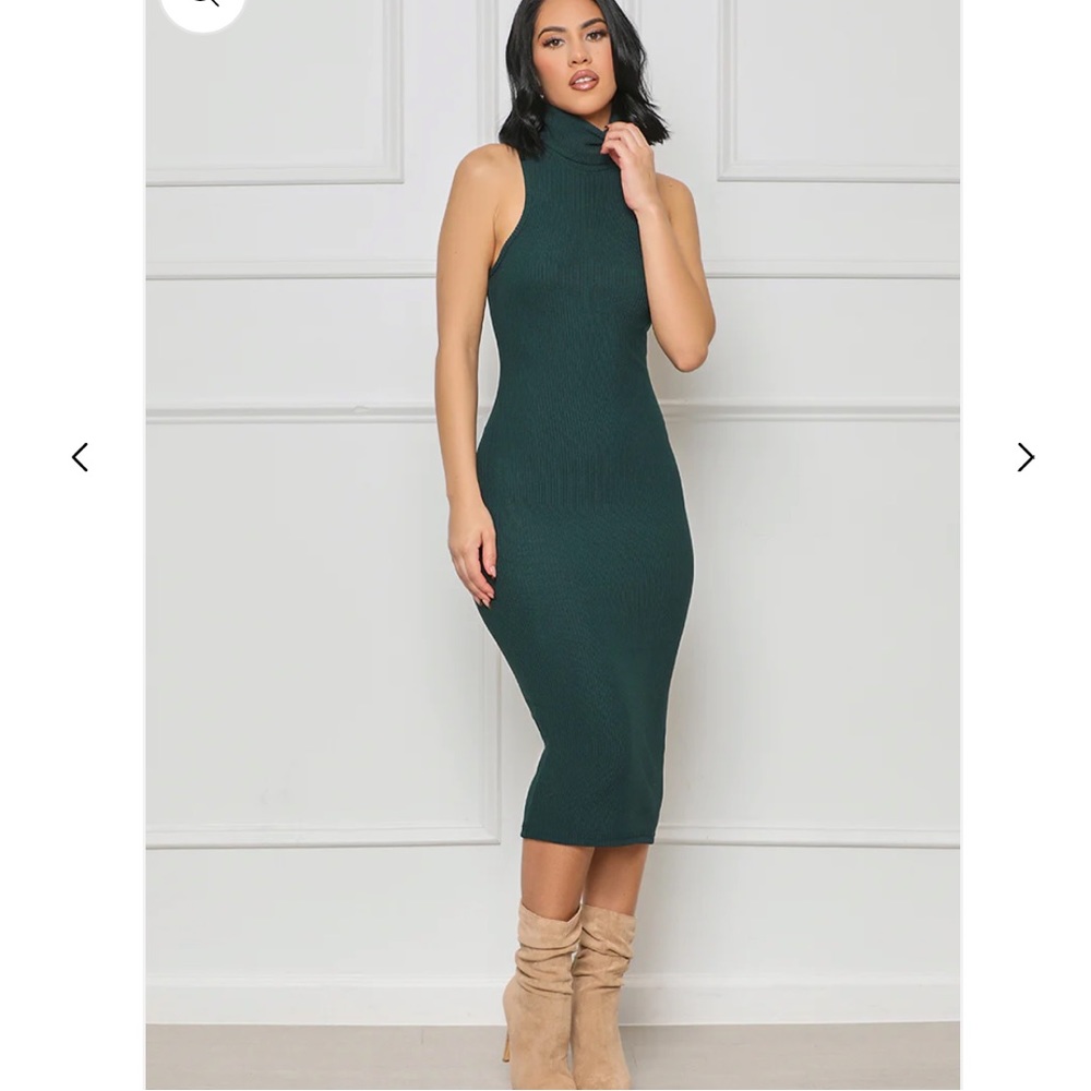 High neck green fitted dress NWT